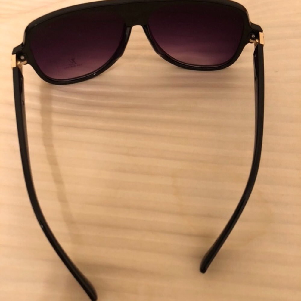 Sunglasses - Picture 2 of 4